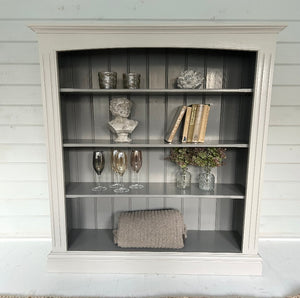 Bookcase - Purbeck Stone and Mouse’s Back - www.proven-salle.com
