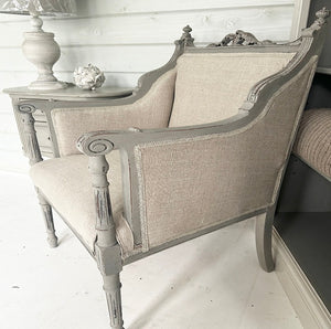 Victorian Aesthetic Movement Armchair - Taupe - www.proven-salle.com