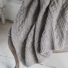 Load image into Gallery viewer, Wool Rich Cable Throw - Light Grey-www.proven-salle.com