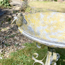 Load image into Gallery viewer, Bird Bath-www.proven-salle.com